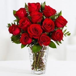 12-red-roses